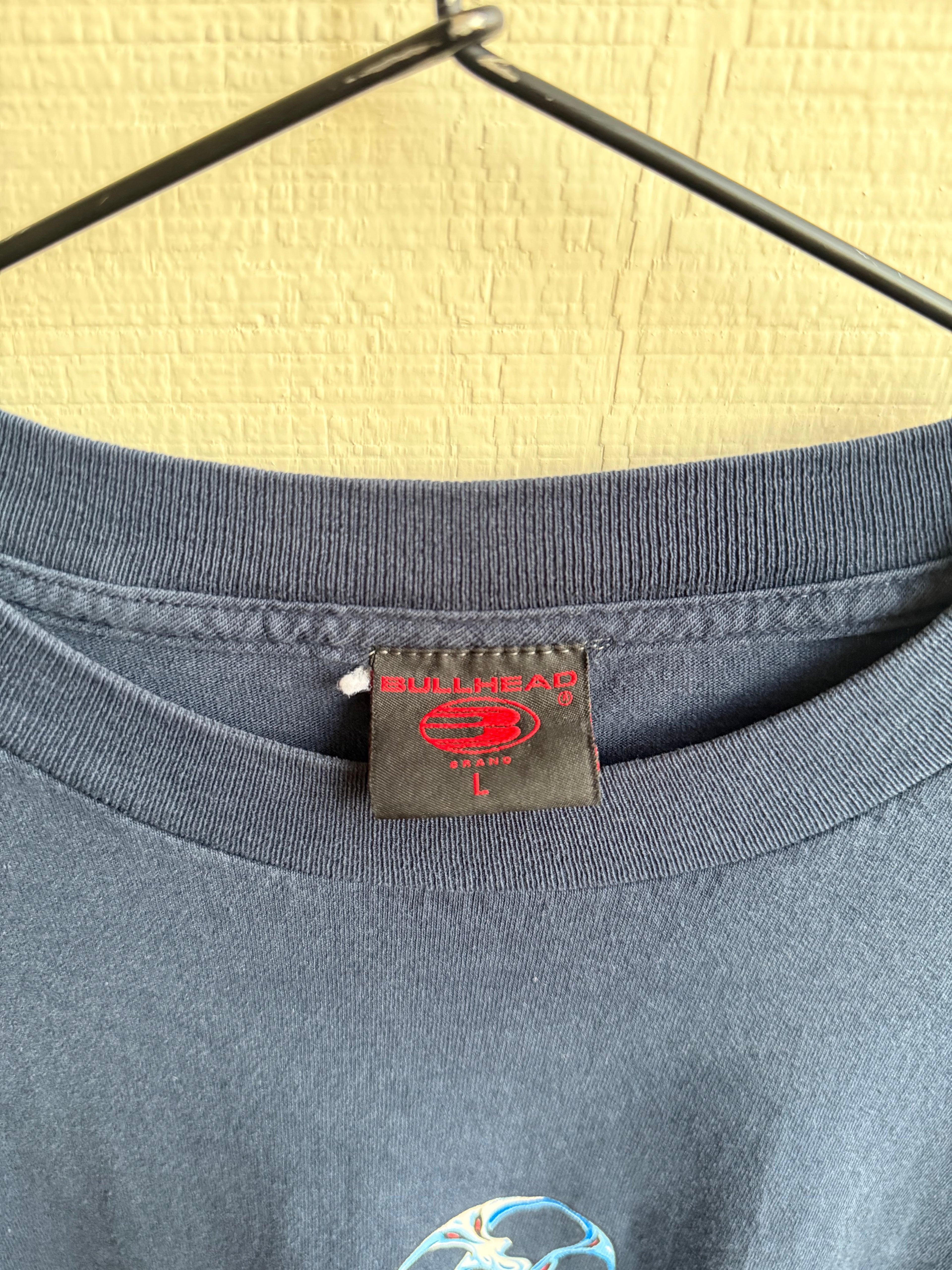 2000's Bullhead long sleeve center hit