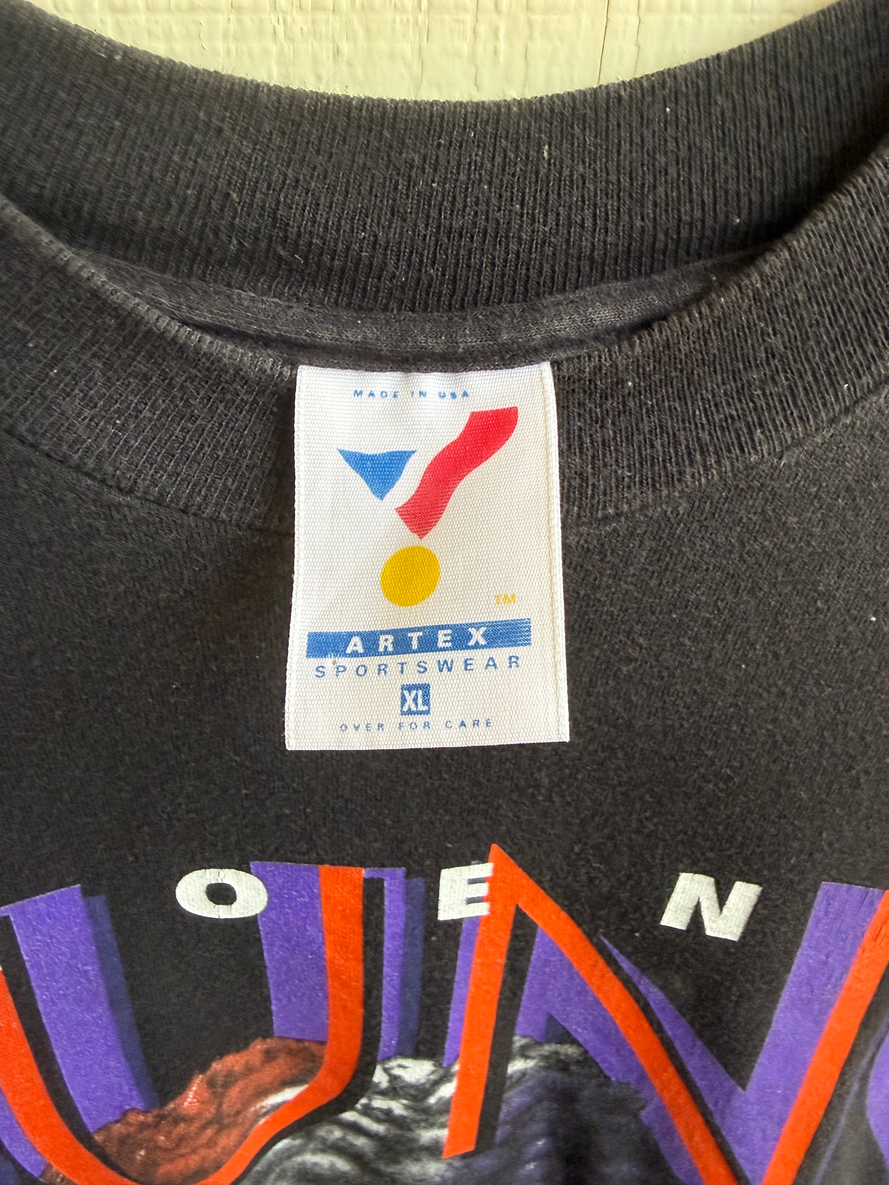 Screaming fan Phoenix suns T-shirts